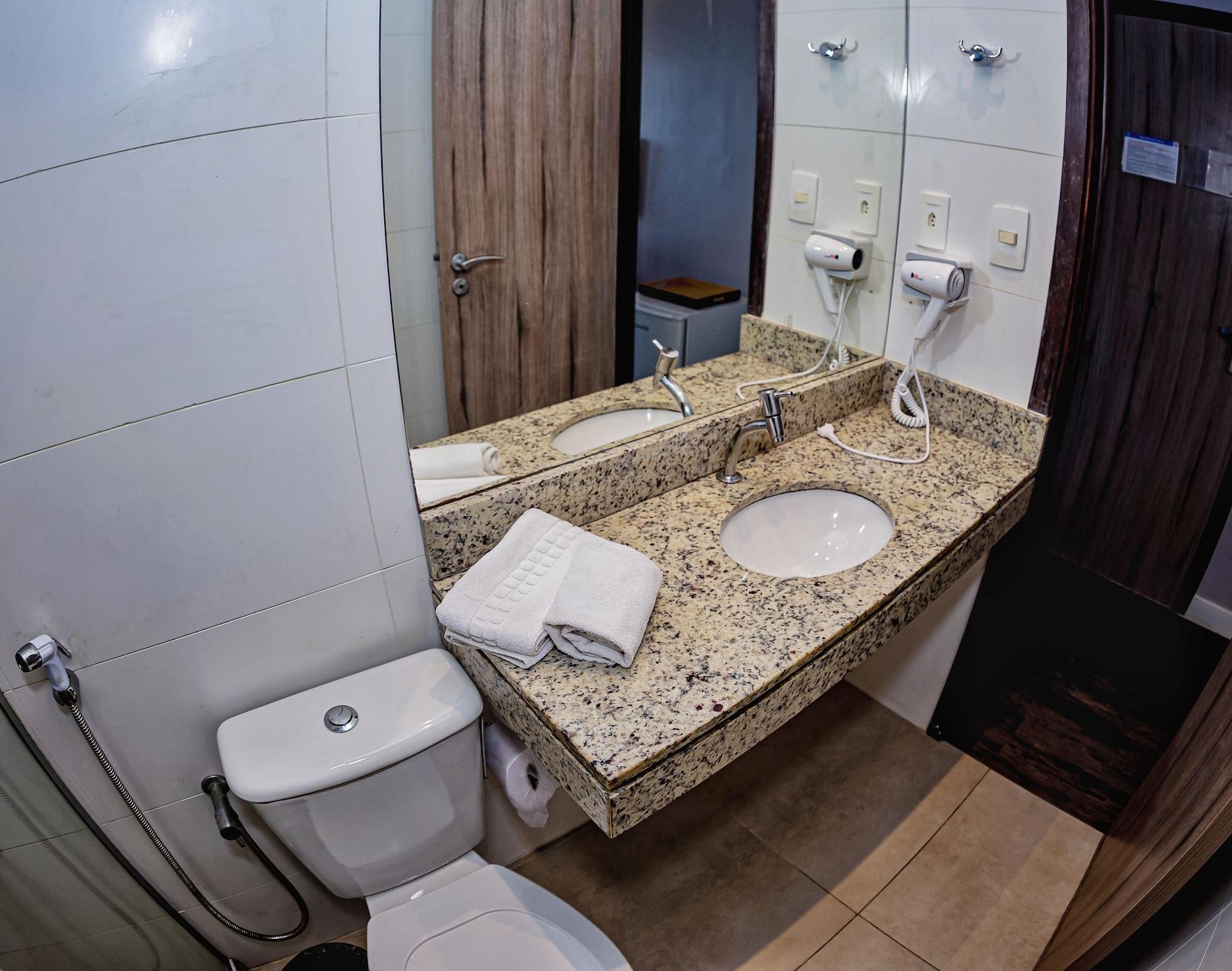 B Hotel 3*