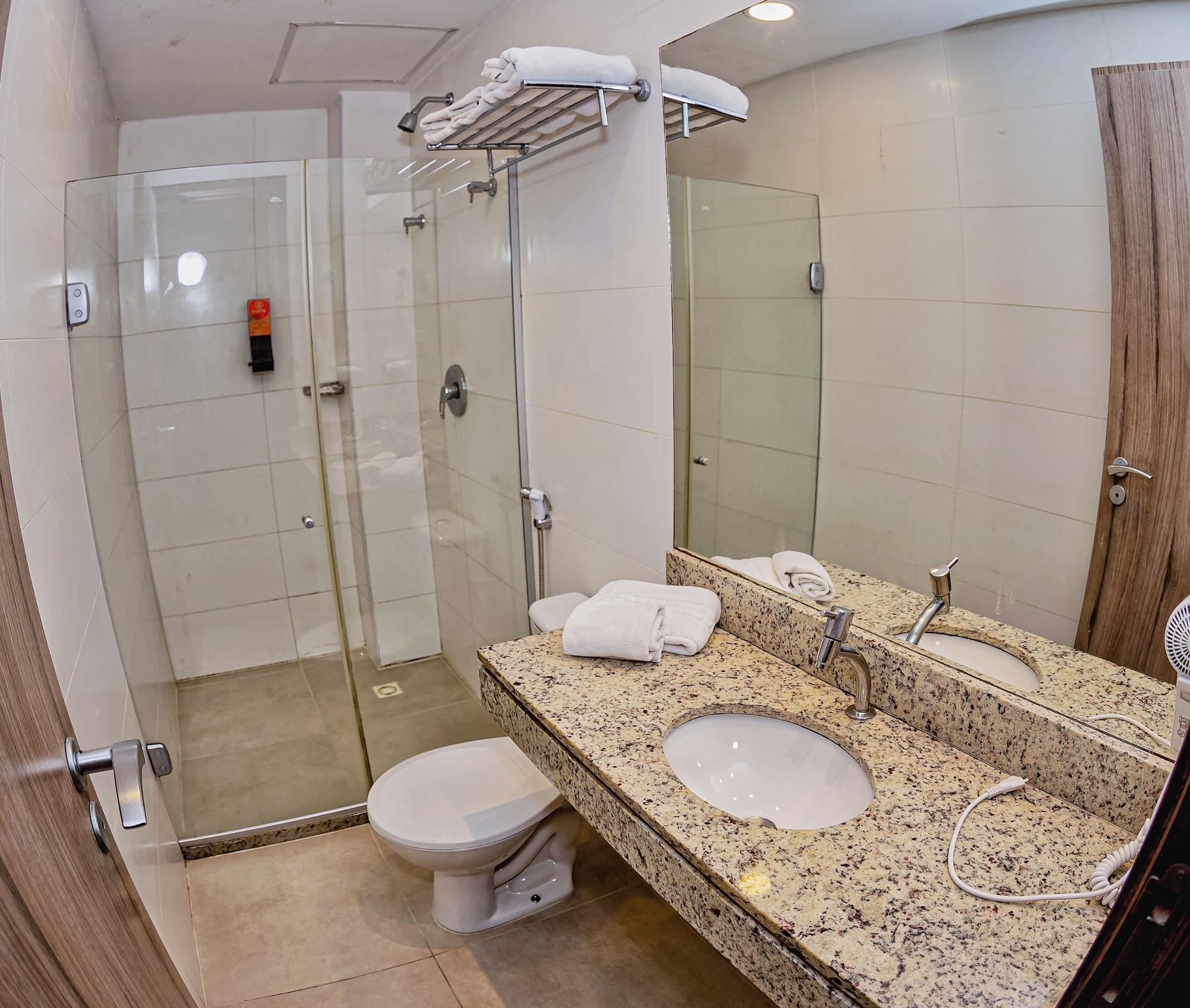 Hotel B 3*