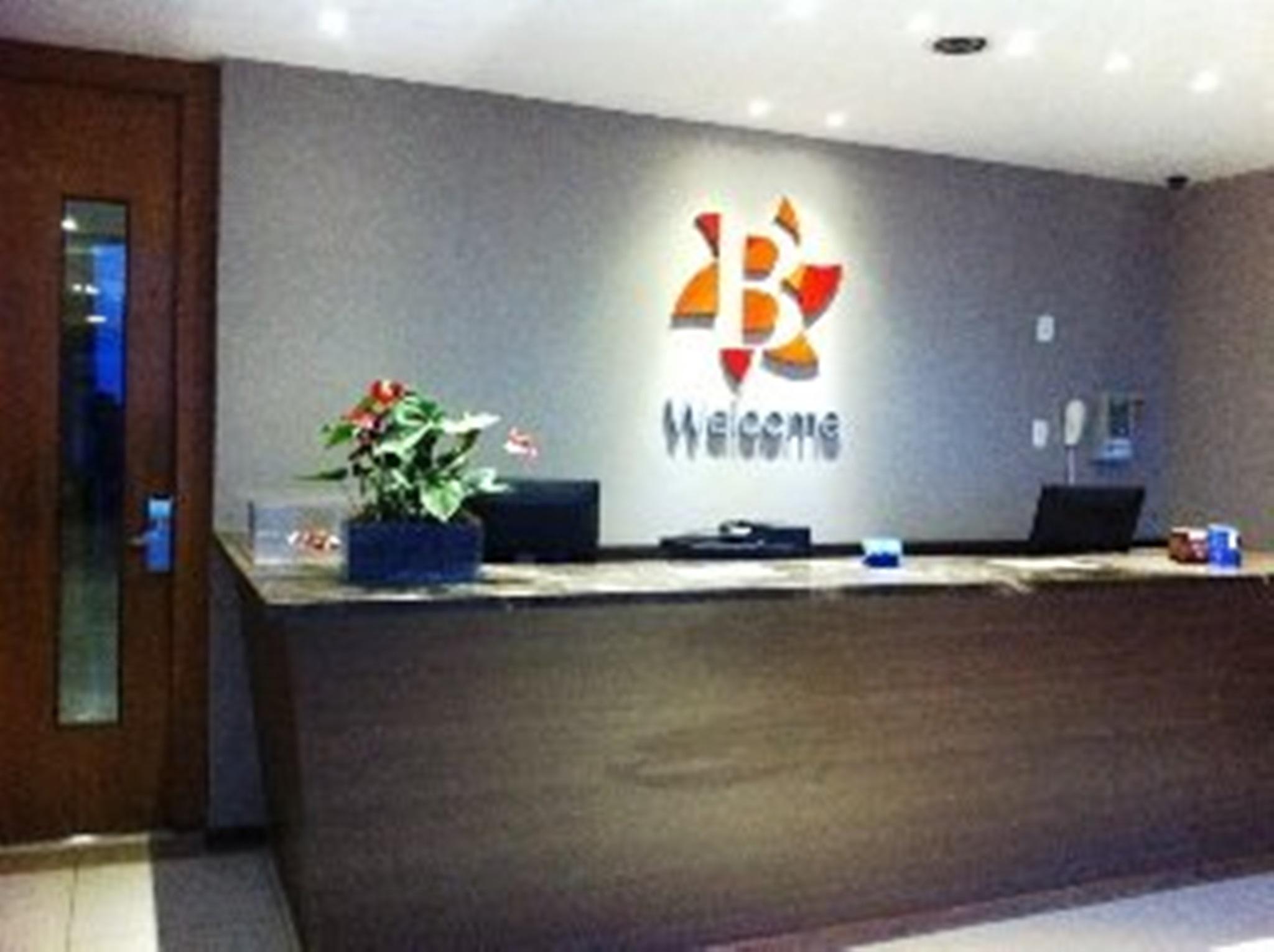 Hotel B